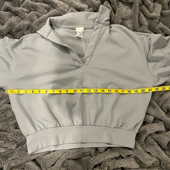 NWT Project Social T Seize The Day Collared Sweatshirt Size XSmall - Picture 11 of 13